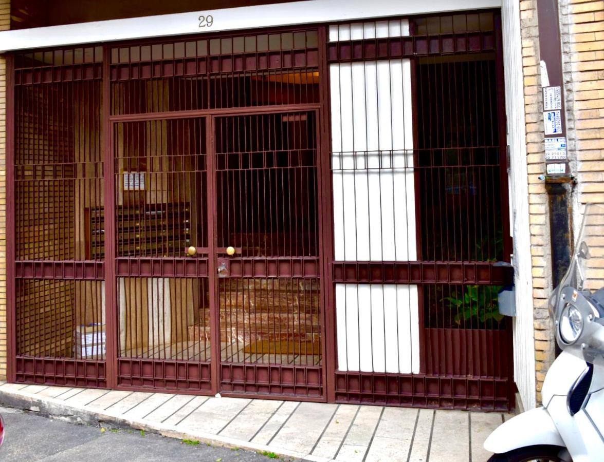 Domus Claudia Apartment Roma Ngoại thất bức ảnh